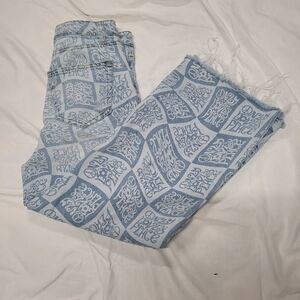 Tinseltown Distressed Ankle Peace Jeans Size 3